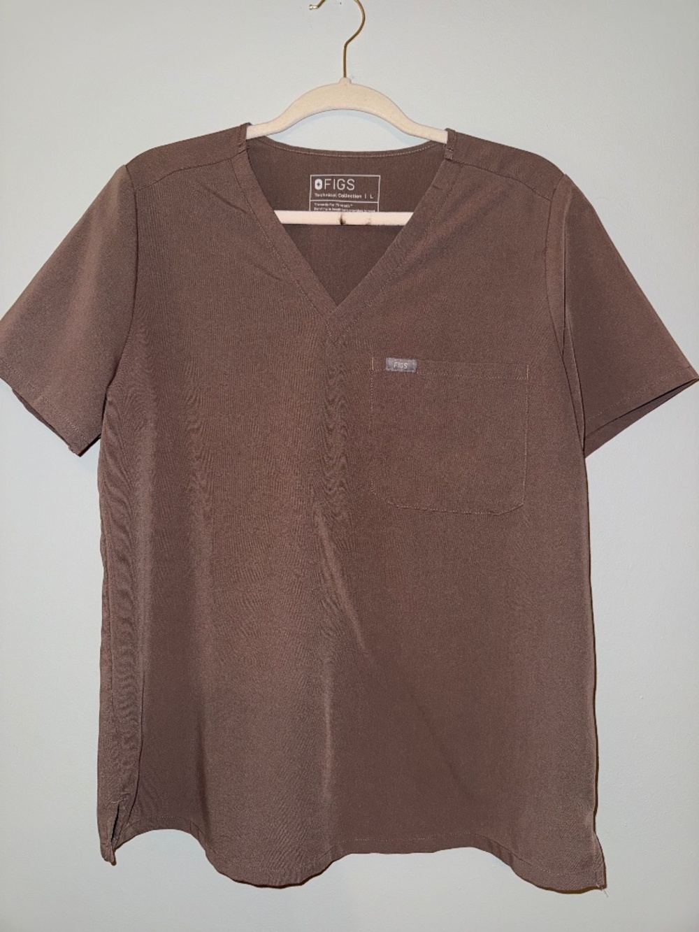 Women’s Large Short Sleeved Scrub Top Taupe